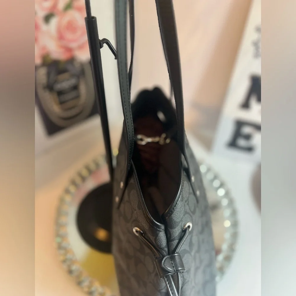 Coach F57842 Signature Drawstring Carryall Shoulder Bag